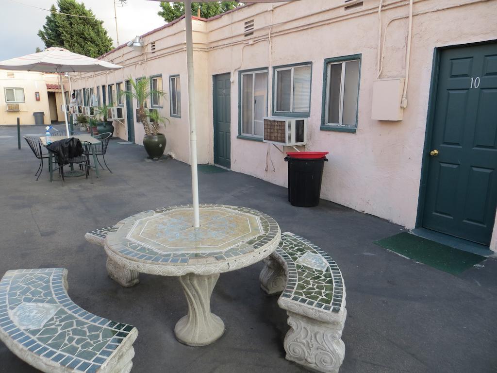Copacabana Inn Los Angeles Bagian luar foto